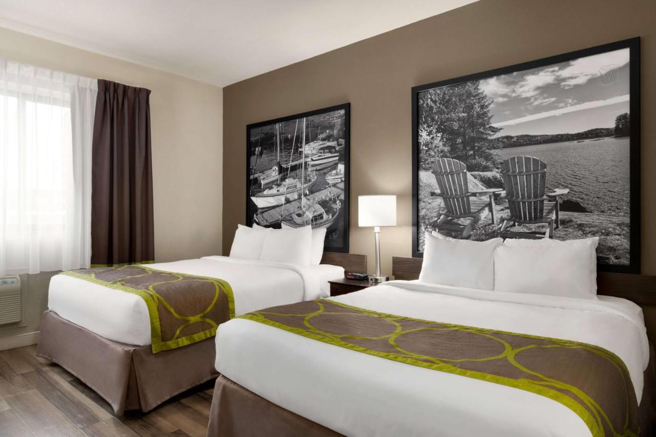 Super 8 By Wyndham Sarnia On Hotel Exterior photo